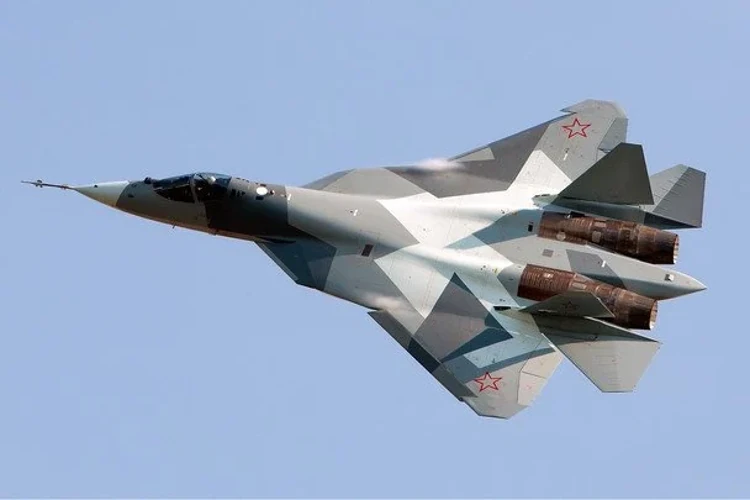 Фотографії з місця аварії Су-57 в Одинцовському районі Московської області