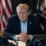 Дональд Трамп під час прогулянки полем для гольфу в графстві Клер, Ірландія, на тлі турніру Irish Open