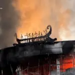 Наслідки пожежі в ТЦ «Новий континент» у Дніпрі після російського удару 19 вересня 2026 року